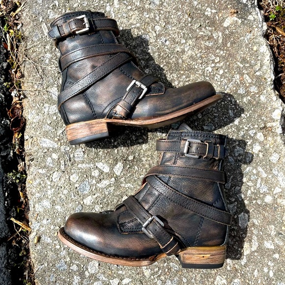 Freebies Raine Boots Size 6 Strappy Buckle Booties - Picture 2 of 6